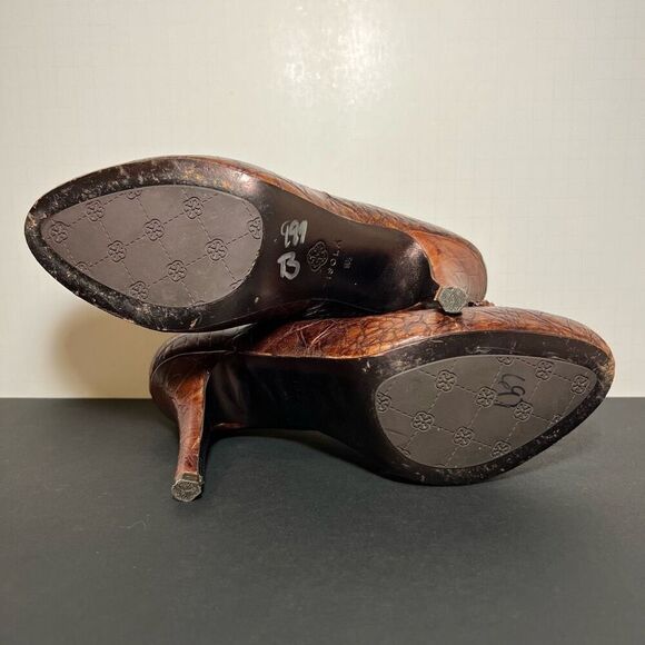 Womens ISOLA Cognac Brown Crocodile Print Pump Heels / Size 9.5 - Picture 7 of 8